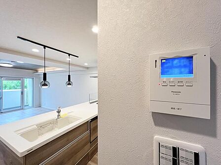 【設備】　快適な暮らしをサポートするTVモニターホン付きです。