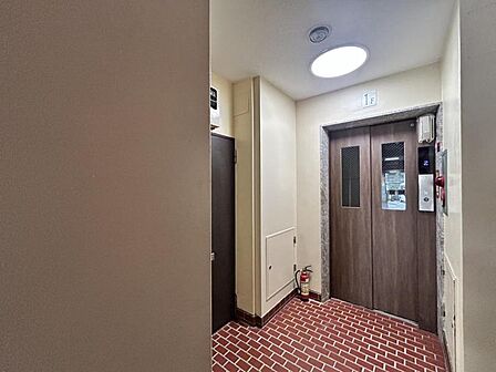 【エントランス】住まう方を優しく迎える空間です。