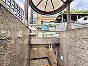 【エントランス】人形町や日本橋、三越前駅が最寄り駅となります。