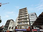 【外観】街に溶け込む外観。都市の中で、心地よい暮らしを支える存在です。