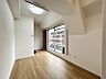 室内：【洋室：4帖】使い方に柔軟性があり、個室としても趣味の部屋としても利用可能です。