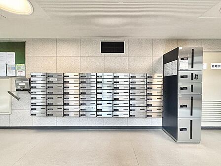 【集合ポスト】機能的で使いやすい集合ポスト。