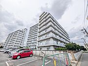 【外観】　清潔感のあるシンプルな外観が魅力的な物件です。