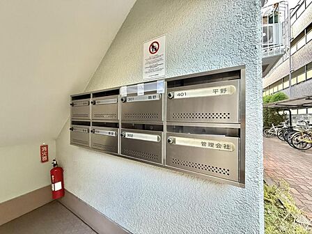 【集合ポスト】みんなが使うものだからいつもきれいにされていると気分が良いです