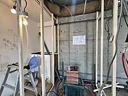 【洋室】内装リニューアル中。新たな装いでお引き渡しいたします。