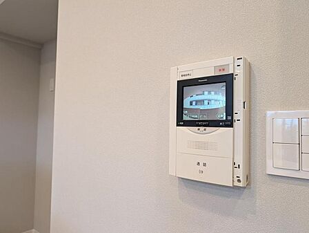 【TVインターホン】防犯面でも安心できるTV付インターホン。