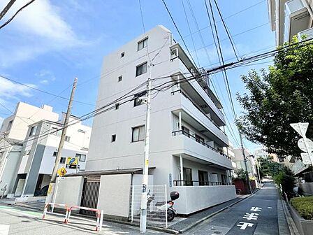 【外観】スタイリッシュで洗礼された外観美
