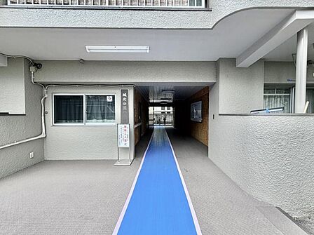【エントランス】いつも通る場所だからこそしっかりと清潔に保たれていると嬉しいものです