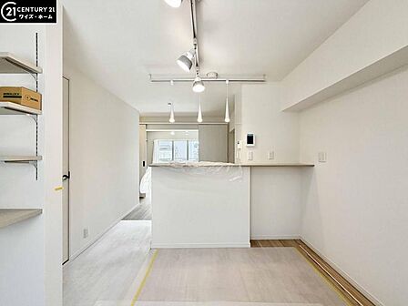 【リビング:10.9帖】新築同様の心地よさを。