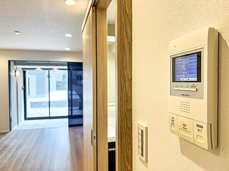 【設備】 家族のあ安心を守るTVインターホン