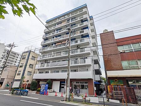【外観】 清潔感のあるシンプルな外観が魅力的な物件です。
