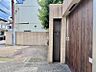 エントランス：【オートロック】マンションならではのセキュリティと防犯性能。