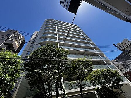 【外観】周囲と調和しながらも存在感を放つ外観です。