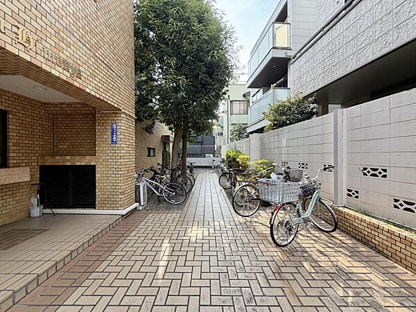 エントランスを拡大表示