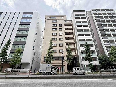 外観:【外観】洗練された街に溶け込む外観。都市の中で心地よい暮らしを支える存在です。 外観:【外観】洗練された街に溶け込む外観。都市の中で心地よい暮らしを支える存在です。
