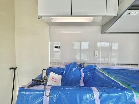 【キッチン】作業スペースもしっかり確保されています。