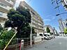 外観：【外観】陽光をたっぷりと取り込む明るい住空間。圧迫感がなく街並みに馴染む落ち着いた佇まい。