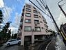 外観：【外観】規則正しく並ぶ窓のラインが、建物全体に心地よいリズムを生みます。