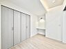 洋室：【洋室:4.1帖】明るく落ち着いた雰囲気のお部屋です。