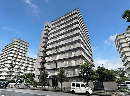 【外観】スタイリッシュで洗礼された外観美
