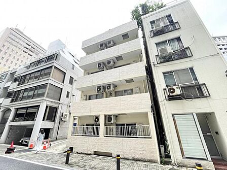 【外観】落ち着いた佇まいが魅力の建物外観です。