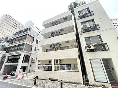 外観：【外観】落ち着いた佇まいが魅力の建物外観です。