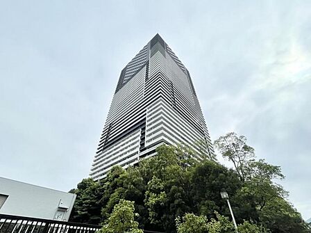 【外観】堂々とした佇まいが安心感を与えます。