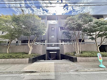 【外観】スタイリッシュで洗礼された外観美
