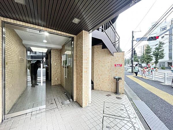 エントランス