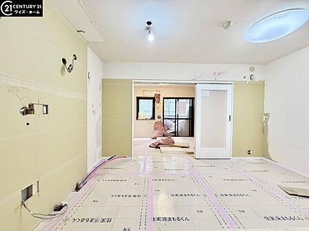 【LDK：8.0帖】光と風が通り抜ける、明るく広々とした開放感あふれるリビングに生まれ変わります。