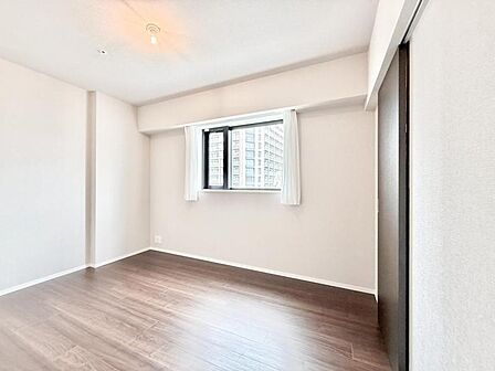 【洋室：4.0帖】　ゲーム、音楽、フィットネス。家族それぞれの“好き”を詰め込める洋室は、暮らしにちょっとした彩りを添えてくれます。