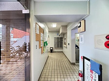 【エントランス】住まう方の安心感を支える空間。