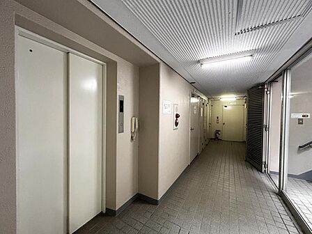 【エントランス】綺麗に保たれているエントランス 管理体制が整っております