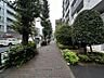 エントランス：【周辺環境】綺麗に整備された歩道。毎日通る道だからこそ嬉しい。