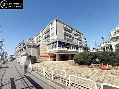 外観:【外観】何年経っても古びない。時代を超えて愛される、スタンダードな美。 外観:【外観】何年経っても古びない。時代を超えて愛される、スタンダードな美。