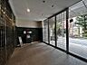 エントランス：【エントランス】光注ぐロビーはこのマンションの魅力のひとつです。