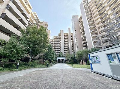 外観:【外観】毎日の暮らしに寄り添う、優しい雰囲気の外観が魅力です。 外観:【外観】毎日の暮らしに寄り添う、優しい雰囲気の外観が魅力です。