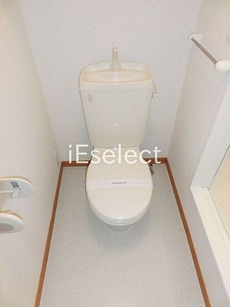 画像10:トイレはシンプルですね