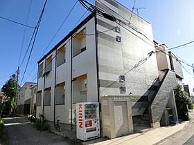 ホワイトハウス末広  ｜ 千葉県千葉市中央区末広１丁目（賃貸アパート1K・2階・21.96㎡） その1