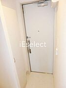 玄関にはシューズボックスがあります