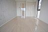 室内：居間