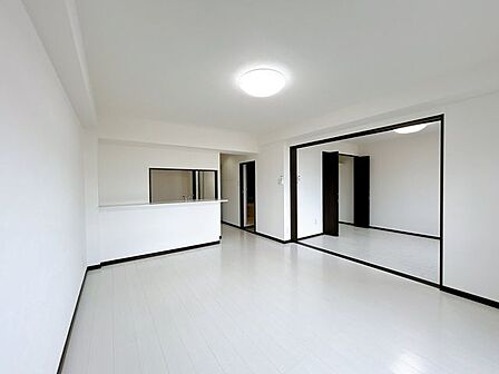 【住宅ローン減税対象】価格には消費税、リフォーム費用を含みます。内覧希望の方はお電話ください。