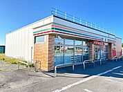 セブンイレブン岩見沢南町店 セブンイレブン南町店まで700ｍ（徒歩9分）　車が無い時に歩いていける距離でお買い物できるのは嬉しいですね。
