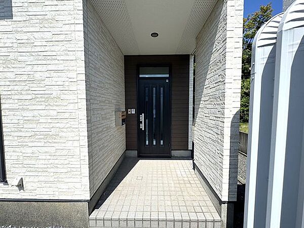 玄関を拡大表示
