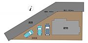 【リフォーム済】敷地は80坪あり、駐車も3台とゆったり停めることができます。土の入れ替えは必要ですが、家庭菜園等も楽しむことができる広さです。簡易物置が設置されているので、タイヤの保管場所にも困りま…