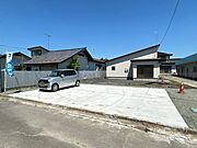【現況販売】価格には消費税を含みます。ご案内可能。内覧希望の方はお電話ください。お車は駐車しやすいように拡張工事を行います。