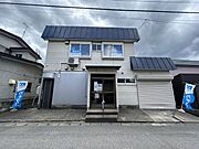 【リフォーム中】駐車場です。車庫は解体します。ビルトイン工事を行います。