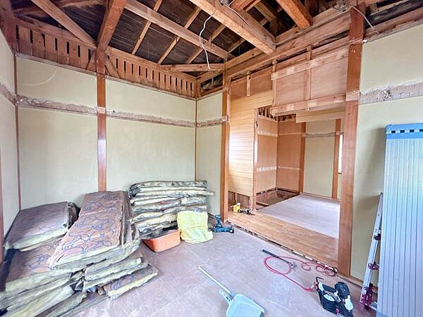 洋室を拡大表示