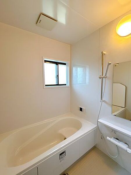 浴室を拡大表示