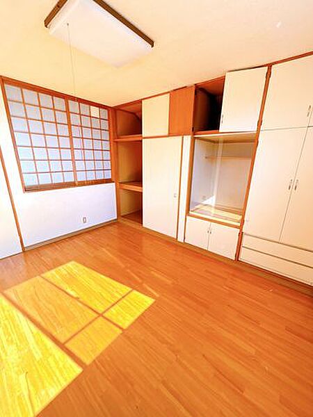 洋室を拡大表示